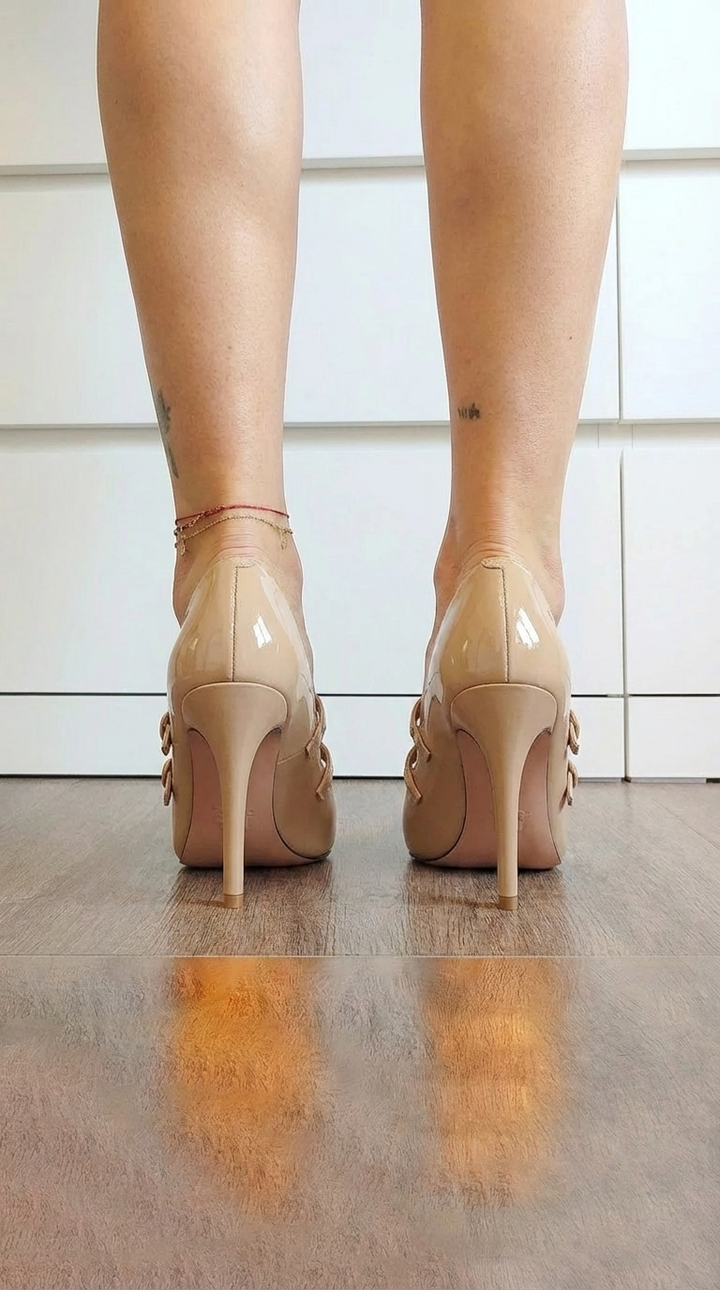 DOUBLE STRAP PUMP