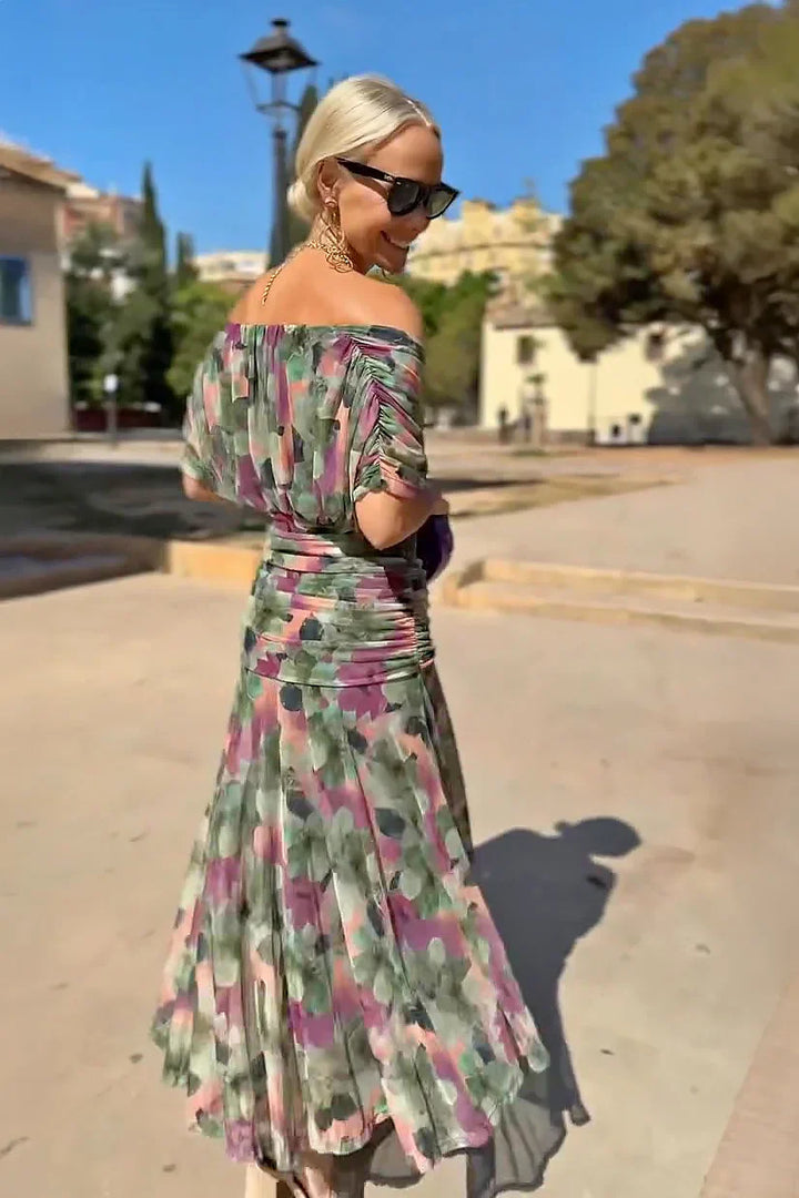 Graceful V-Neck Maxi Dress with an Elegant Party Look