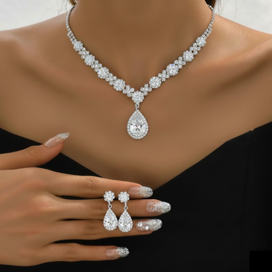 Kaylee™ | Emerald Crystal Necklace &amp; Earring Set