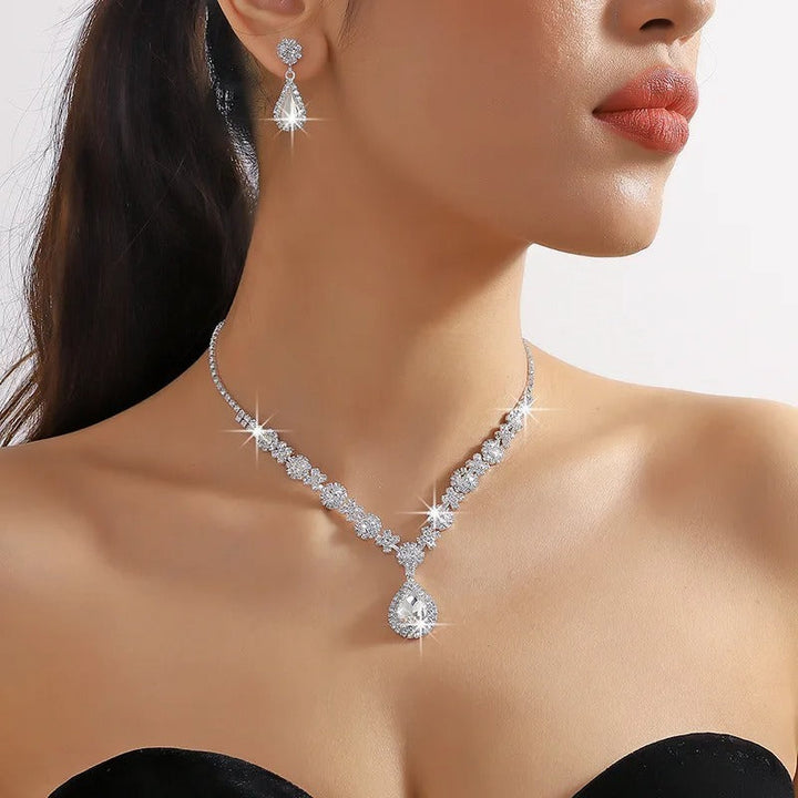Kaylee™ | Emerald Crystal Necklace &amp; Earring Set